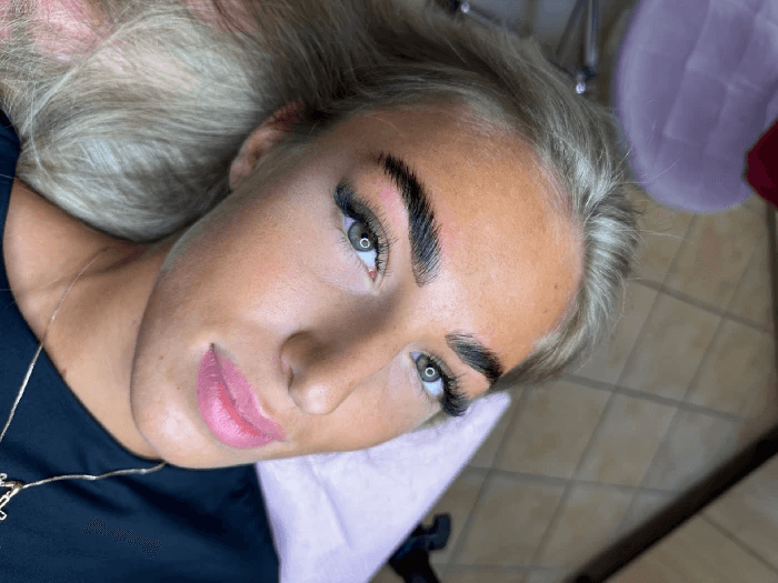 Laminace obočí a lashlift — foto 10